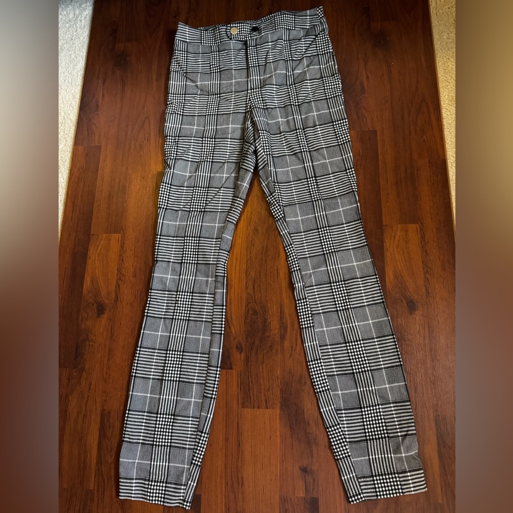 I.N.C. Black and White Plaid Stretch Pants Size 0